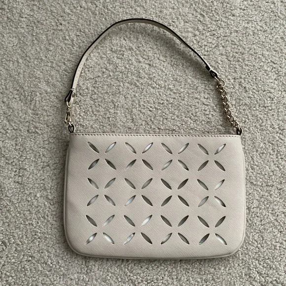 Wristlet - Picture 3 of 9